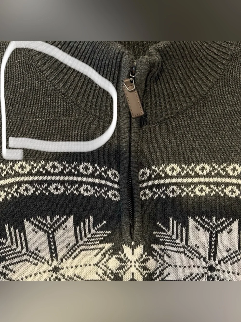 Aspen Mens Grey Snowflake 1/4 Zipper Sweater Size Large NWT